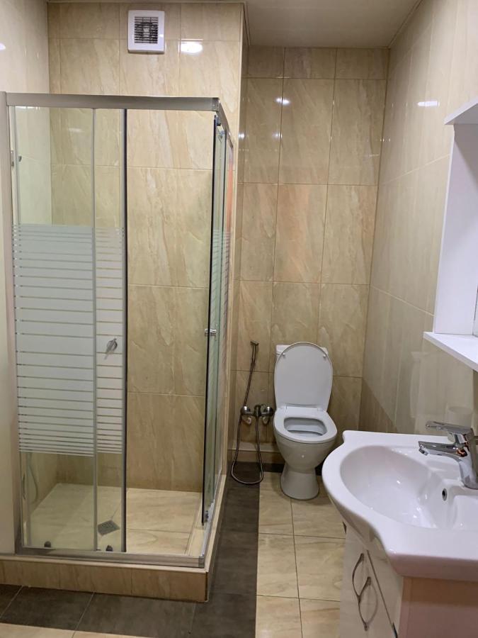 טביליסי Apartment Three Bedroom In Saburtalo מראה חיצוני תמונה