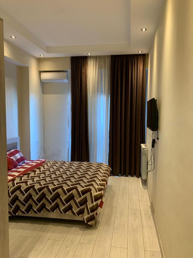טביליסי Apartment Three Bedroom In Saburtalo מראה חיצוני תמונה