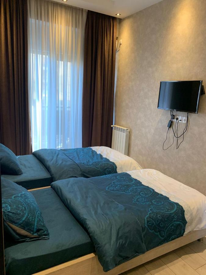 טביליסי Apartment Three Bedroom In Saburtalo מראה חיצוני תמונה
